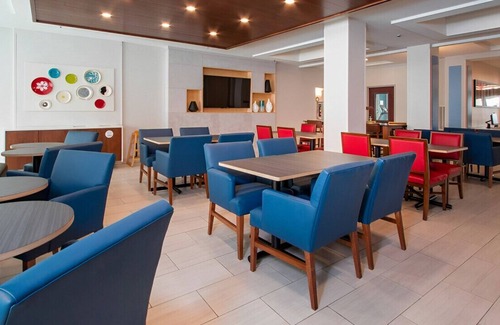 Tupelo Maison | Ultimate Retreat for Your Next Leisure Trip! -S