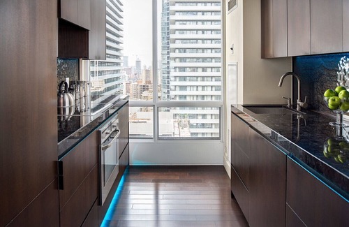 Bloor-Yorkville Hôtel | Luxe ultime Yorkville - Suite Coin de deux chambres (cuisine, balcon) [T6]