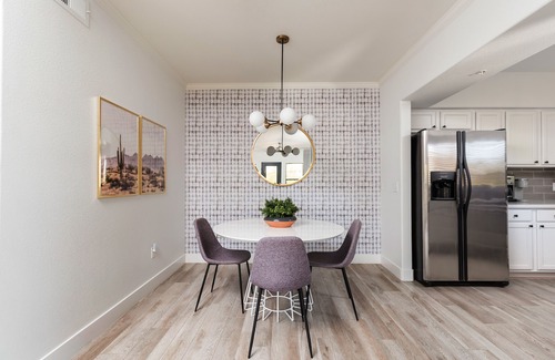 North Scottsdale Copropriété | GORGEOUS - JUST REMODELED - À pied des épiceries, des restaurants, du café et des magasins!