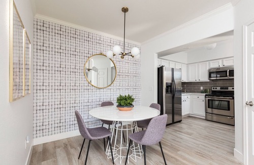 North Scottsdale Copropriété | GORGEOUS - JUST REMODELED - À pied des épiceries, des restaurants, du café et des magasins!