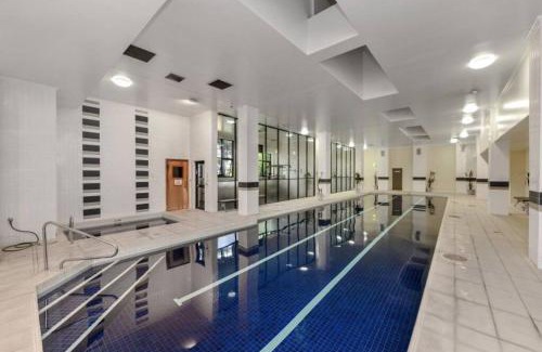St. Leonards Appartement | Ultra Convenient St Leonards Apartment HER09008
