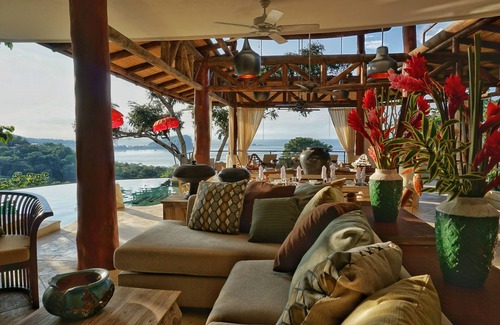 Manuel Antonio Villa | The Tree House, nouveau balinais contemporain, vue sur l'océan Pacifique Accueil