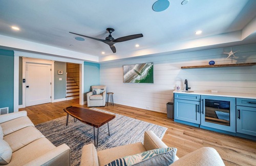 North End Copropriété | Ultra Luxury BeachFront on Boardwalk with Plunge Pool and Elevator! 6BR/7BA!