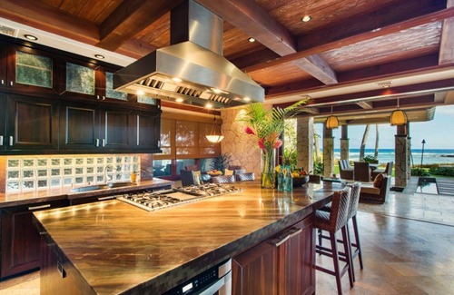 Kahala Maison | Ultra Luxury Oceanfront 8 BD 8.5 BA Pool & Hot Tub in Diamond Head