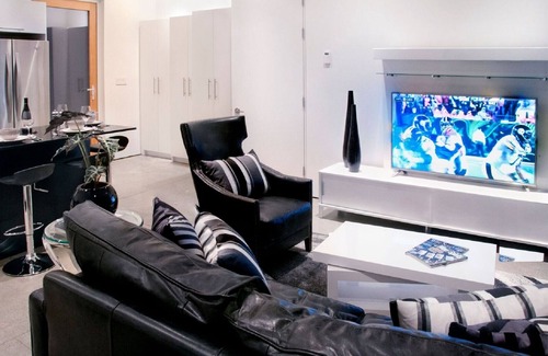 Cowichan Bay Appartement | Ultra Modern Architectural Beauty ..... Great Value