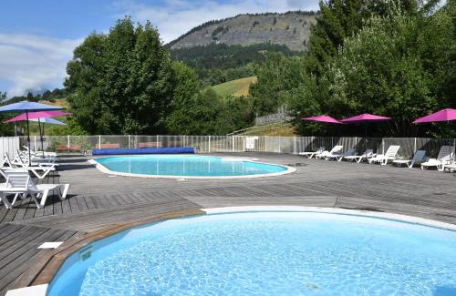 Praz-sur-Arly Station Balnéaire | ULVF Les Essertets