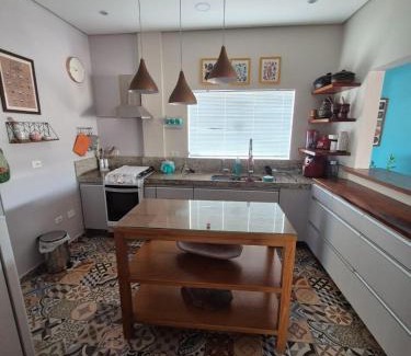 Centro Maison | Uma ilha no centro de Caragua com 3 Quartos