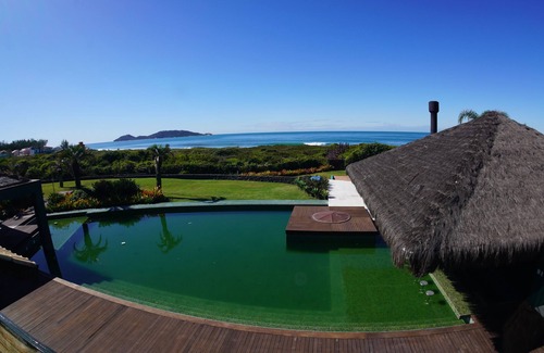 Morro das Pedras Maison | Uma Mansão em Frente a Praia que Permitira o Descanso e Contato com a Natureza