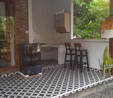 Mambal Maison | Umah Alpukat