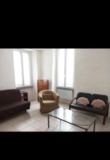 Saint-Germain-Laval Appartement | Un Appartement village médiéval
