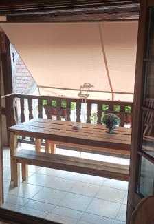 Beblenheim Appartement | Un balcon sur les toits