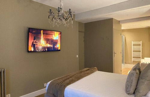 Saint-Aquilin-de-Pacy Lit Et Petit-Déjeuner | UN COCON EN VILLE - chambre SPA chic et élégante