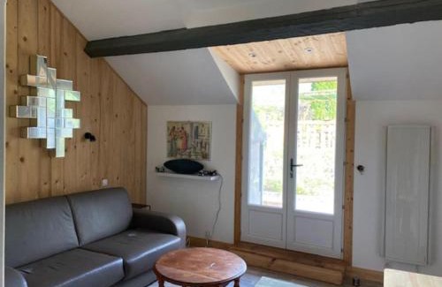 Bourg-de-Sirod Appartement | Un nid de verdure 2 ch