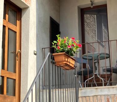 Barolo Appartement | UN PASSO DAL CASTELLO