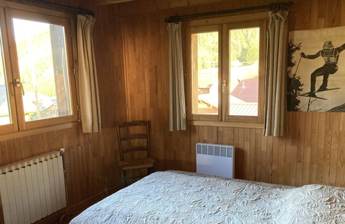 Nancy-sur-Cluses Chalet De Ski | Un vrai chalet tout en bois dans un village typique haut savoyard