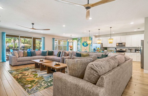 Loughman Maison | Under the Sea Bedroom, Tropical Game Room, Theater, Pool Table + Card Table: Key Lime Cove