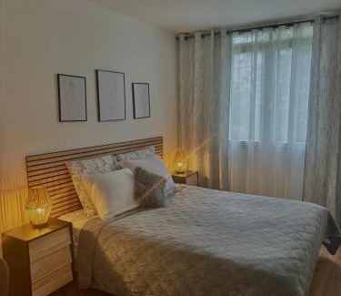 Ablon-sur-Seine Maison | Une Chambre dans un appartement