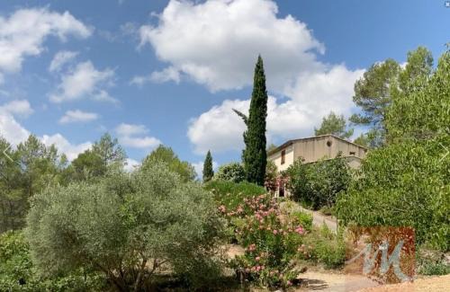 Correns Maison | Une chambre en Provence