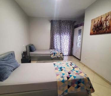 Bedarrides Maison | Une chambre