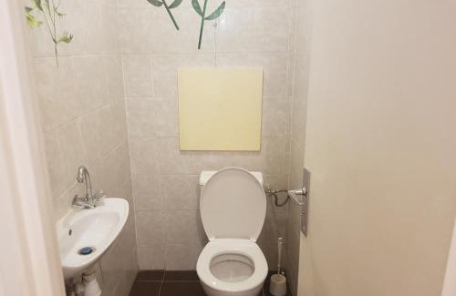 Noisy-le-Grand Maison | une chambre privee entre paris et disneyland