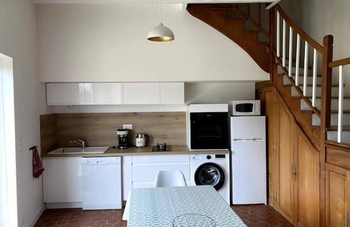 Arcais Maison | Une maraîchine en bord de conche (avec barque)