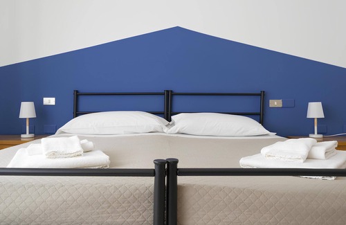 Pavia Auberge | UniHò Hostel