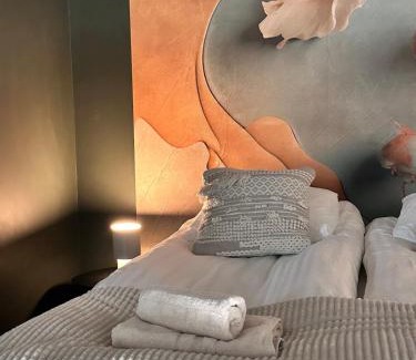 Lahti Appartement | Uniikki keskustahuoneisto pihaterassilla, bm Garden Apartments no2, free parking