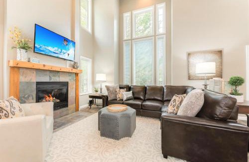 Midvale Maison | Union Duplex Cove and Woods in Salt Lake with Hot Tub