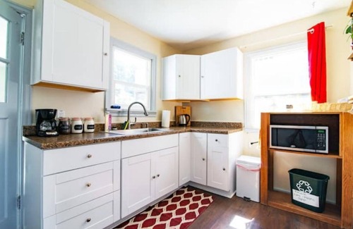 Astoria Maison | Uniontown Boat View House