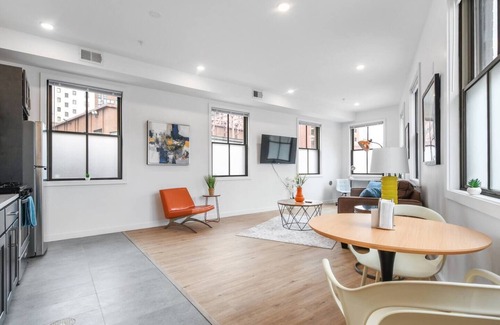 Central Business District Hôtel | ✮Unique 1BR | Walk to NJPAC/NJPENN | 30min to NYC✮