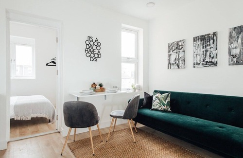 Waltham Forest Appartement | Unique 2Bed Flat-Ilford, London