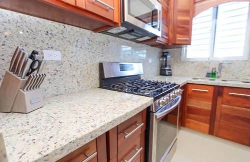 San Cristobal Appartement | Unique 2BR/2BA Apt – Stylish, Modern & High-End