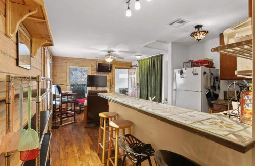 Seventh Ward Maison | Unique 3BD 'Urban Cabin' close to French Quarter
