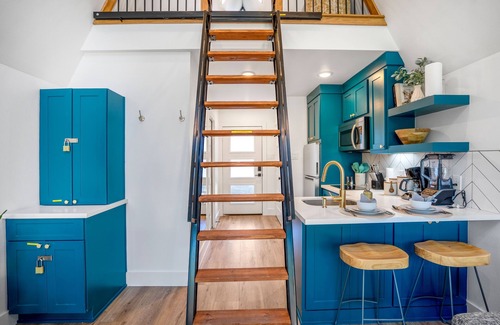South Central Houston Appartement | Unique A-frame Tiny House in Houston Central