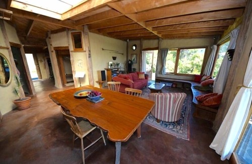 Nelson Region Maison | Adobe home situé dans un cadre magnifique de brousse / côte