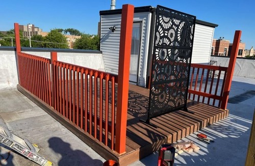 Bronzeville Maison | Unique and Chic home. rooftop deck, near lakefront. Easy commute to downtown.