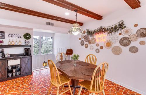 North San Antonio - SAT Maison | Unique and Stylish San Antonio Home with Deck!
