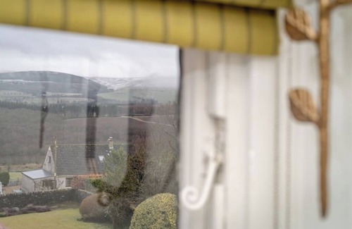 Auchterarder Maison | Unique Arts & Crafts Home in Auchterarder