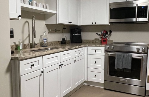 Pocahontas Maison | Unique building stay! 5 bedrooms, garage for ATVs, large parking area!