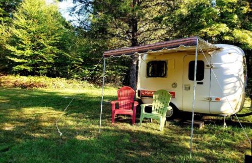 Pine Bush Maison | Unique Caravan for Vintage Glamping Experience in Pine Bush, New York
