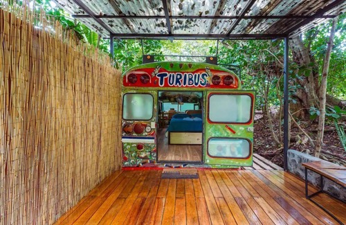 Concepcion Maison | UNIQUE COLOURFUL BUS NEAR AIRPORT COSTA RICA