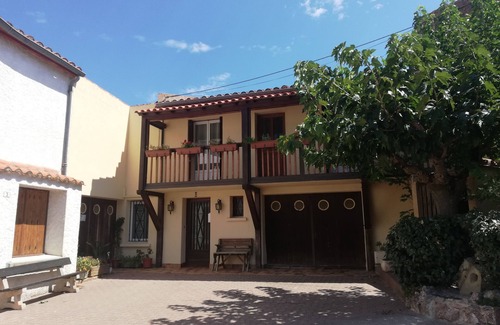 Ansignan Appartement | Unique appartement tout confort avec une belle vue, calme.
