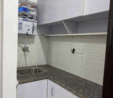 Old Rajinder Nagar Appartement | Unique & Decent Studio Apartment
