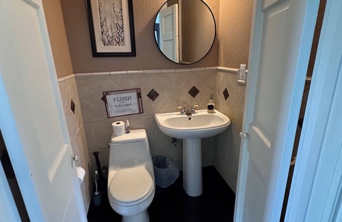 Nocona Autre | Peaceful,Electic Farm, jacuzzi tub,Nature Inspired