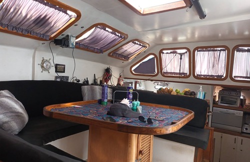 Mount Pleasant Bay Location De Bateaux | Unique experience in a unique environment