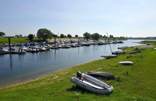 Lathum Maison | Unique experience on the water.