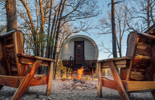 Mountain Home Location De VR | Unique Experience, Heat & A/C, Full Bath, well stocked, near everything