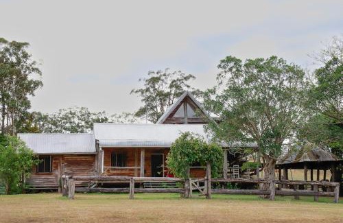 Ridgewood Maison | Unique Farm Escape in the Sunshine Coast Hinterland