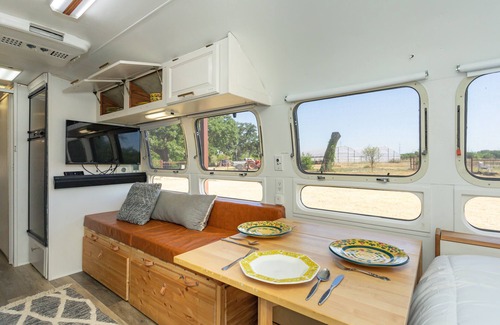 Granbury Maison | Unique Farm Experience in Airstream Close to Town