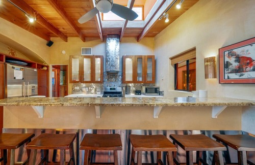 Tucson Maison | Jojoba Compound (Ari)